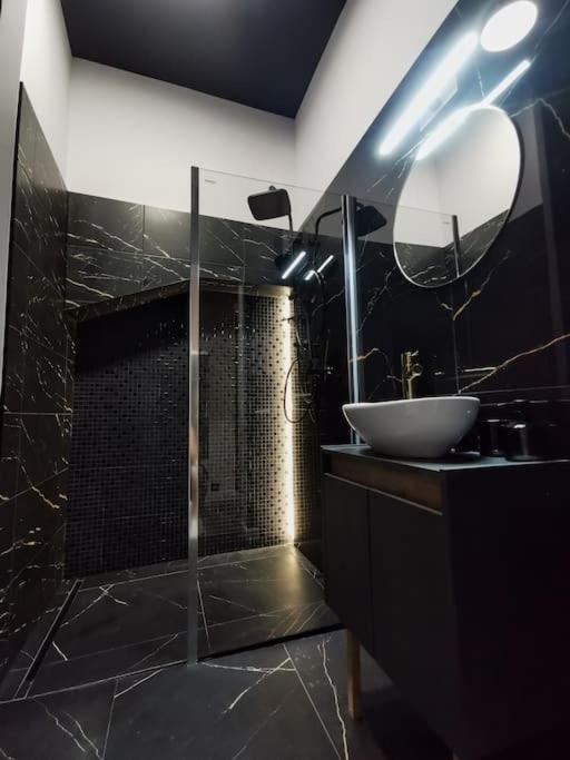 Apartament Przy Rynku Jelenia Gora Luaran gambar
